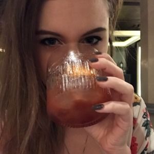 Meet your Posher, Kira